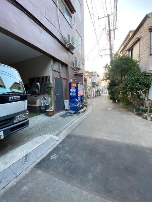 Takemura Building 107