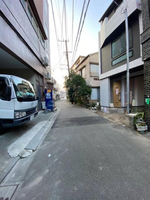 Takemura Building 107